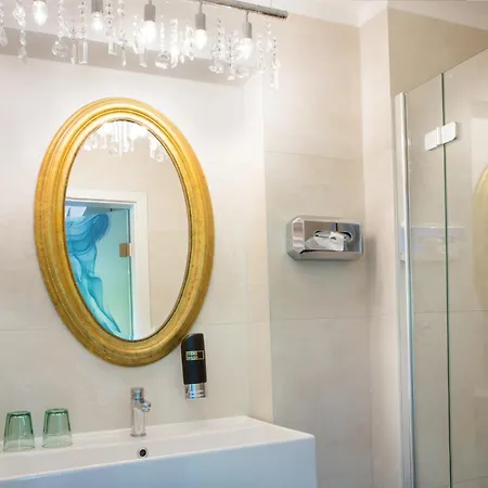 Vinum Hotel 4*
